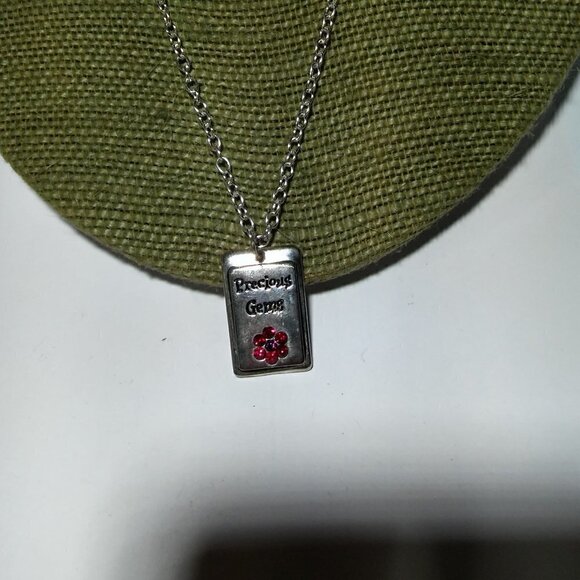 Women`s silver tone precious gems necklace. - Picture 4 of 5